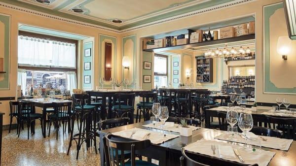 Veduta dell interno - Caffè Dante Bistrot, Verona